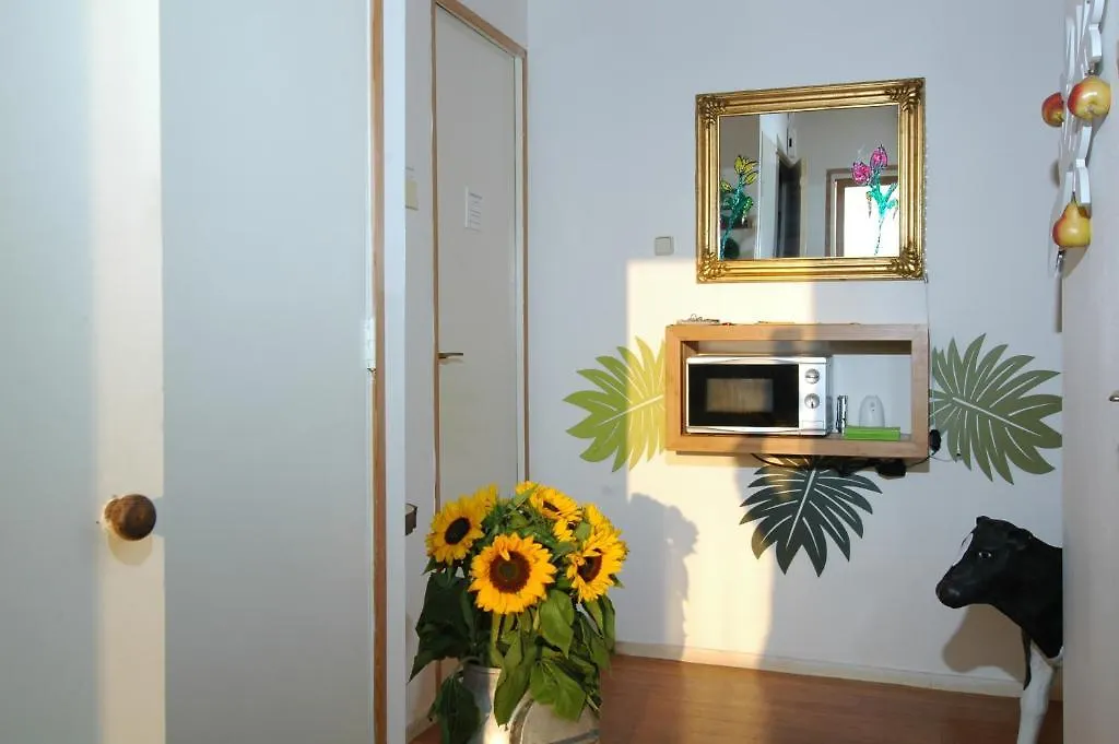 Bed & Breakfast Bed And Breakfast Tulip Gallery Amsterdam